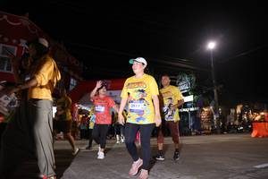 BIB: 3977, 3407
                            <button type="button" onclick="openModal(26261779)" class="btn btn-primary btn-sm float-right btn-popup" data-toggle="modal" data-target=".modal-high-quality">
                        <i class="fas fa-shopping-cart"></i> Add to Cart
                    </button>
                                            <button type="button" onclick="isThisMe(26261779, true)" class="btn btn-success btn-sm float-right btn-popup btn-isme hidden" data-toggle="tooltip" data-placement="bottom" title="นี่คือรูปของคุณใช่ไหม คลิกที่นี่เพื่อเอาเข้าอัลบั้ม">
                        <i class="fas fa-plus"></i> Add to album
                    </button>
                    <button type="button" onclick="isThisMe(26261779, false)" class="btn btn-warning btn-sm float-right btn-popup btn-isnotme hidden">
                        <i class="fas fa-ban"></i> Remove from album
                    </button>